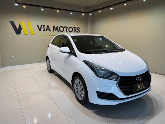 HYUNDAI HB20 1.0 COMFORT PLUS 12V FLEX 4P MANUAL